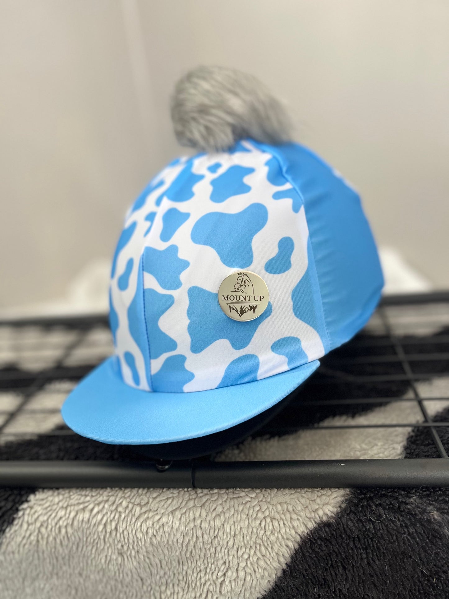 Bubblegum Cow Hat Silk image 0